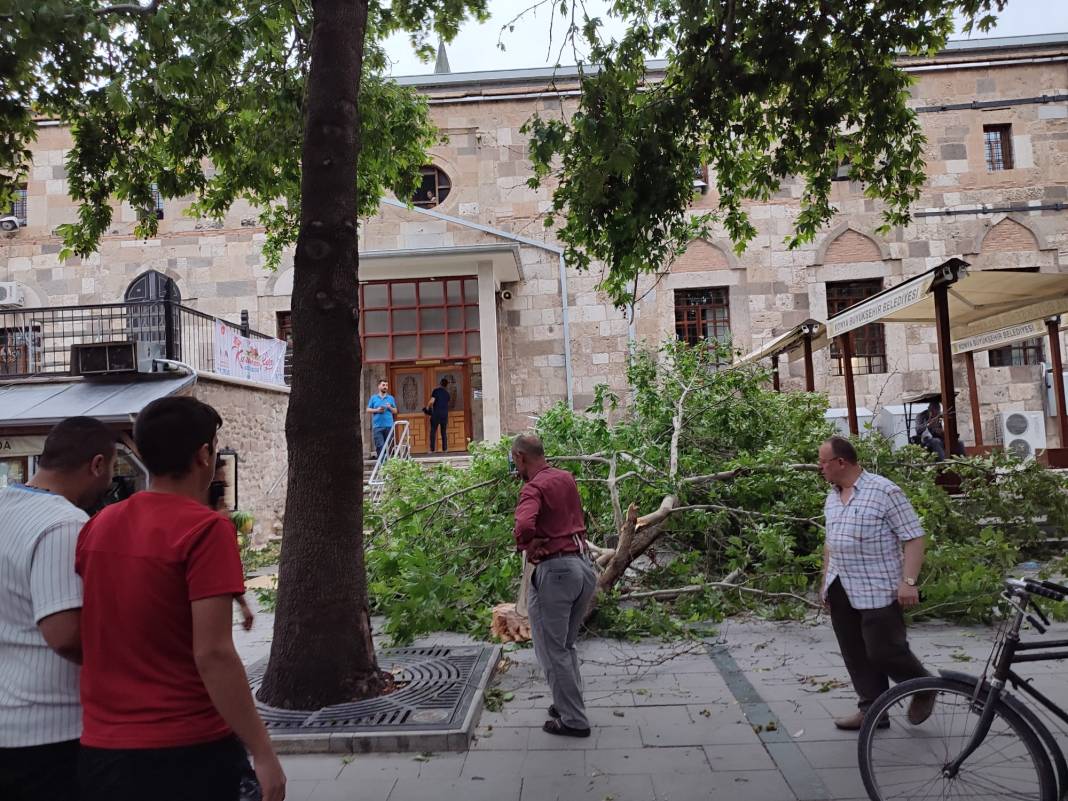 Fırtına Konya’yı böyle yıktı 24